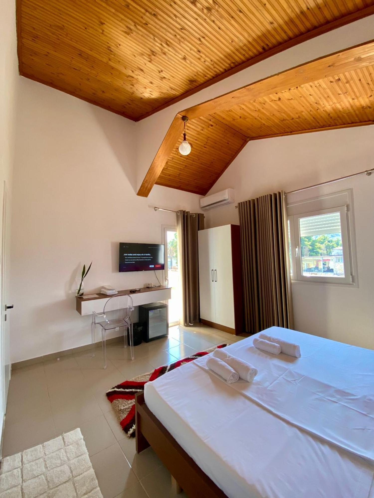 Villa Niku Berat Exterior foto