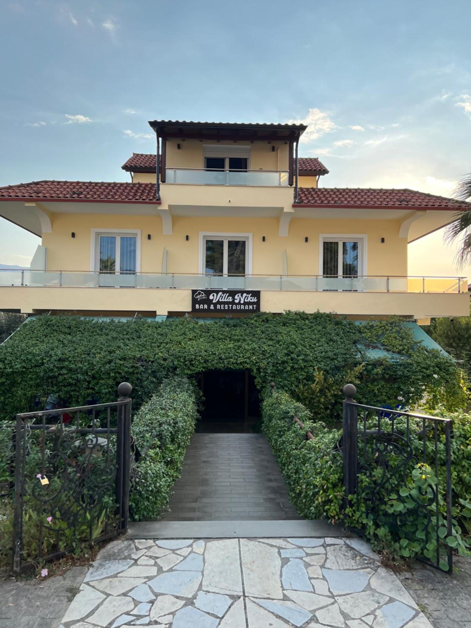 Villa Niku Berat Exterior foto